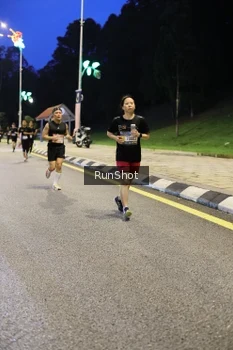 Runner Photo 4299674