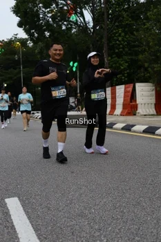 Runner Photo 4299675