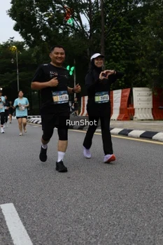 Runner Photo 4299676