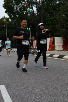 Runner Photo 4299677