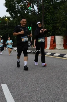 Runner Photo 4299680