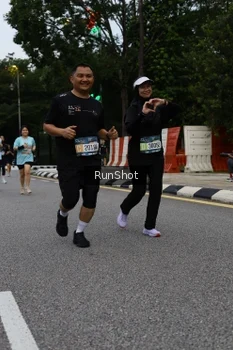 Runner Photo 4299684
