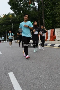 Runner Photo 4299691