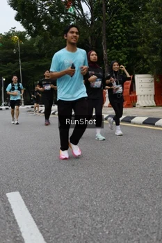 Runner Photo 4299695