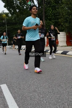 Runner Photo 4299696