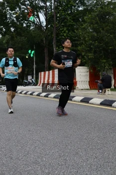Runner Photo 4299710