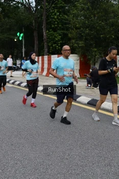 Runner Photo 4299738