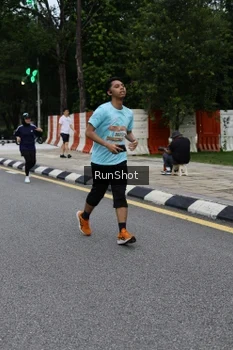 Runner Photo 4299750
