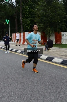 Runner Photo 4299758