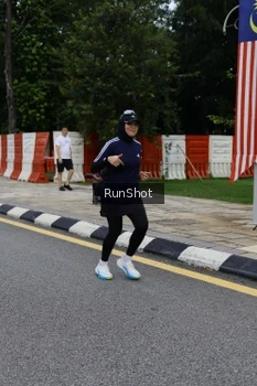 Runner Photo 4299767