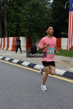 Runner Photo 4299793