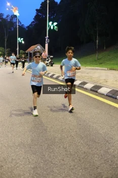 Runner Photo 4299795