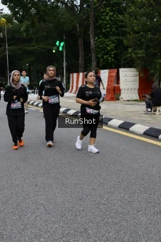 Runner Photo 4299798