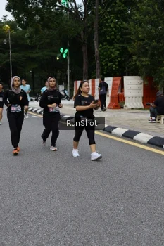 Runner Photo 4299800