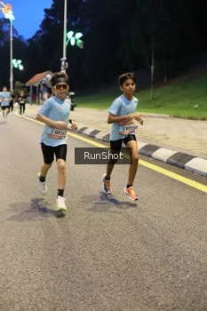 Runner Photo 4299811