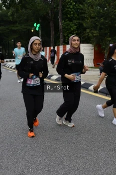 Runner Photo 4299812