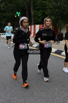 Runner Photo 4299816