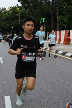 Runner Photo 4299817