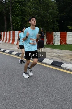 Runner Photo 4299834