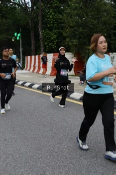 Runner Photo 4299850
