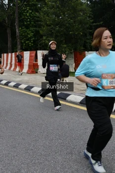 Runner Photo 4299853