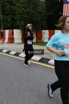 Runner Photo 4299860