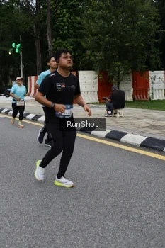 Runner Photo 4299866