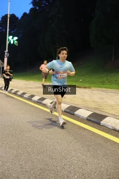 Runner Photo 4299873