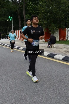 Runner Photo 4299874