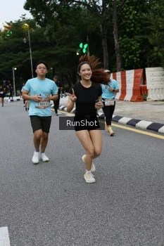 Runner Photo 4299875