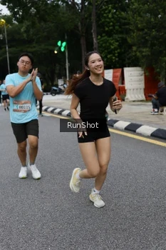 Runner Photo 4299877