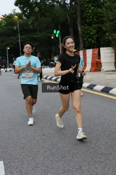 Runner Photo 4299880