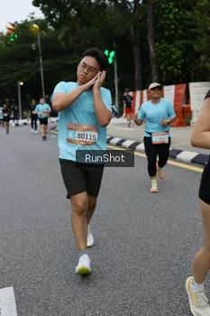 Runner Photo 4299884