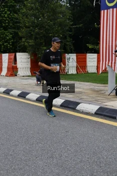 Runner Photo 4299913