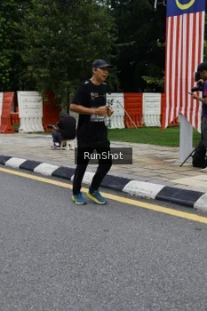 Runner Photo 4299922