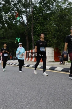Runner Photo 4299924