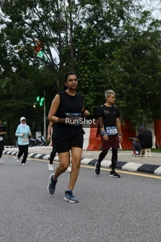 Runner Photo 4299926