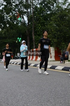 Runner Photo 4299933