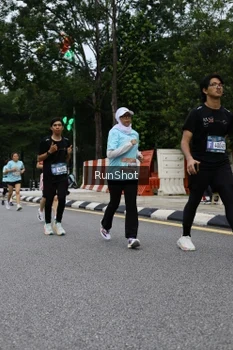 Runner Photo 4299935