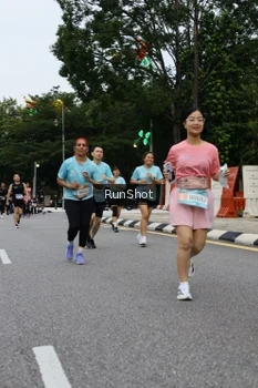 Runner Photo 4299953
