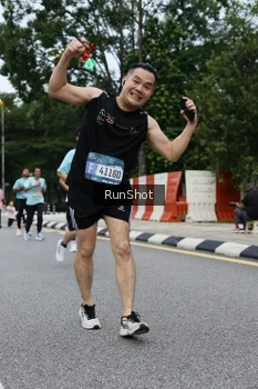 Runner Photo 4299987