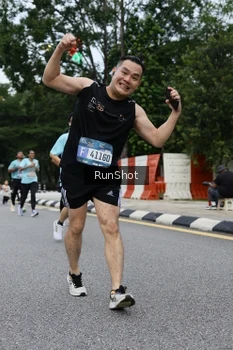 Runner Photo 4299994