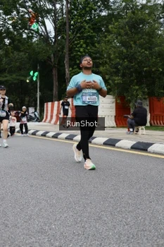 Runner Photo 4300004
