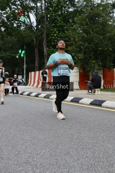 Runner Photo 4300006