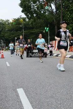 Runner Photo 4300018