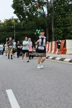 Runner Photo 4300019
