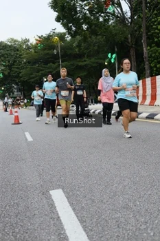 Runner Photo 4300035