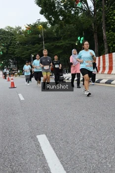 Runner Photo 4300036