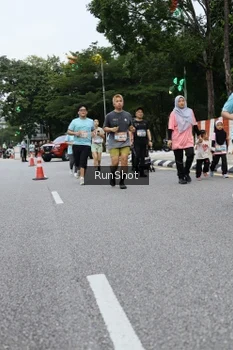 Runner Photo 4300037