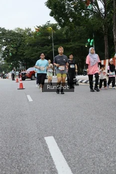Runner Photo 4300045